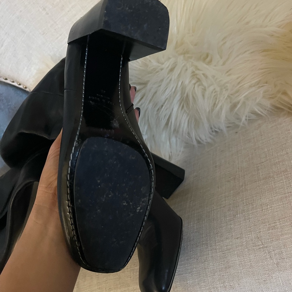 Beautiful boots - Picture 3 of 3